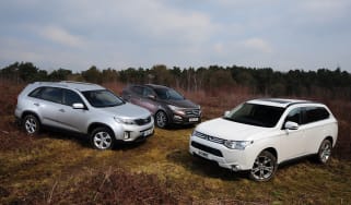 Mitsubishi Outlander vs rivals