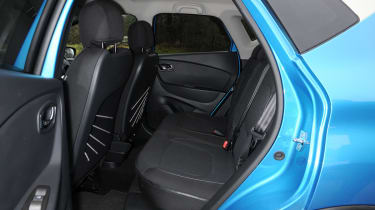 Renault Captur automatic 2014 rear seats
