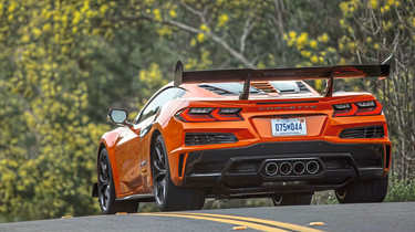 Corvette ZR1X 2026 - rear tracking 