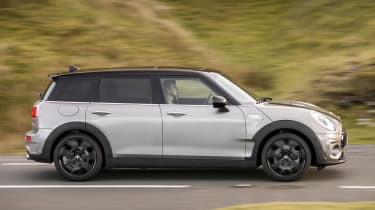 MINI Clubman ALL4 - side tracking