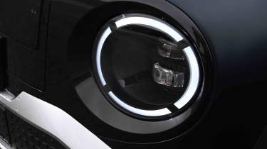 Hyundai Inster - head light detail