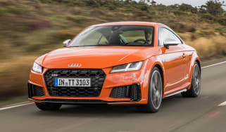 Audi TT S - front
