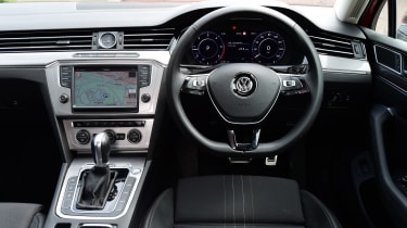 Volkswagen Passat Alltrack - interior