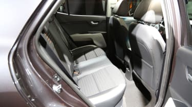Kia Stonic - studio rear seats