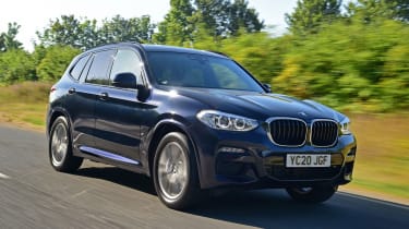BMW X3 xDrive30e - front tracking