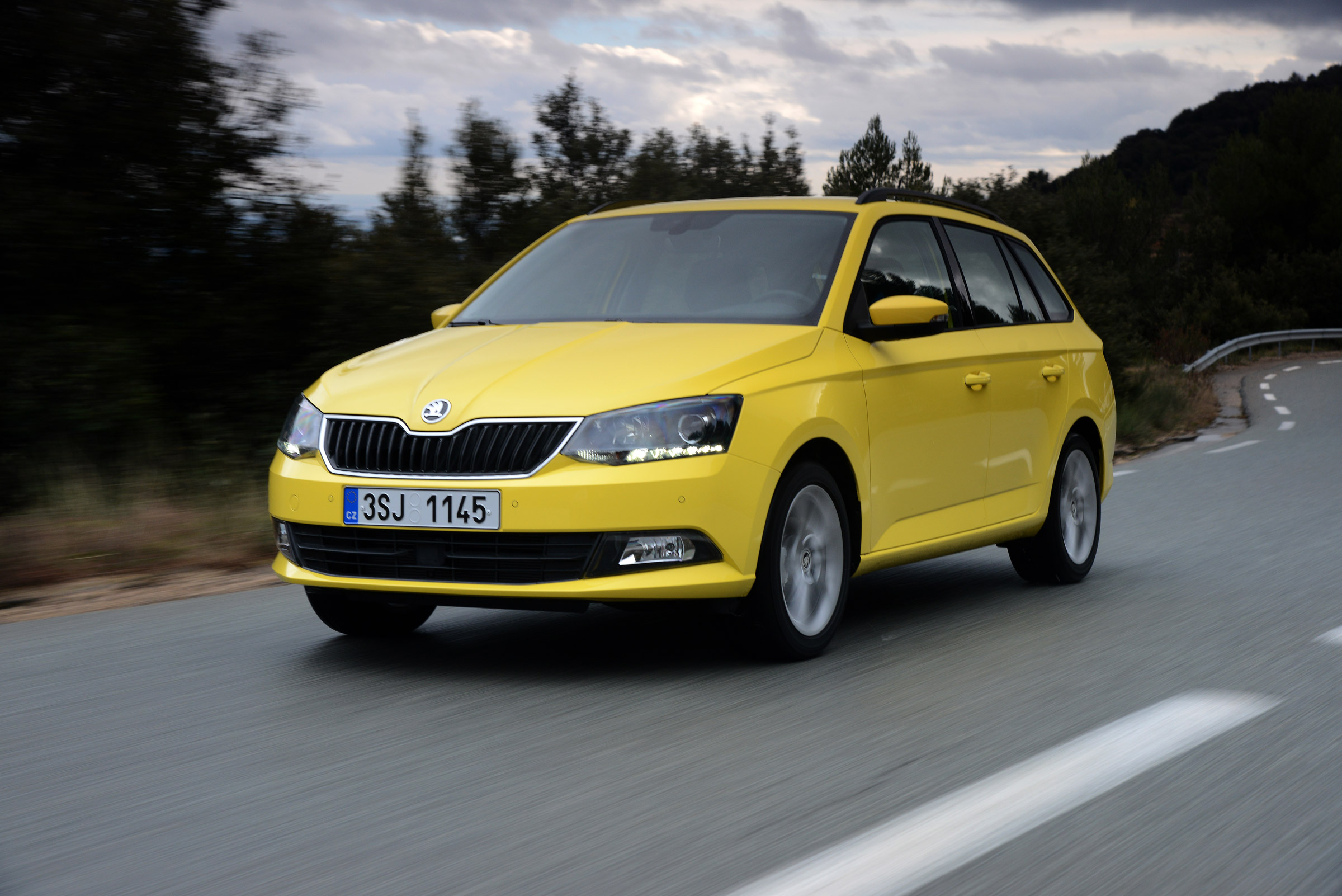 Skoda Fabia Estate review  Auto Express