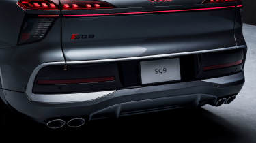 Audi SQ9 - rear detail