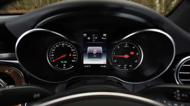 Mercedes GLC Coupe - dials