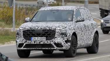 Audi Q7 spy shot - left front 3/4