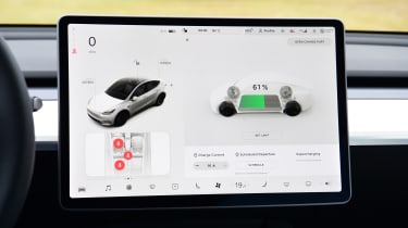 Tesla Model Y - screen