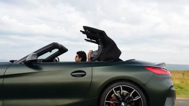 BMW Z4 M40i Handschalter - roof (opening)