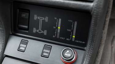Audi Quattro - centre console display