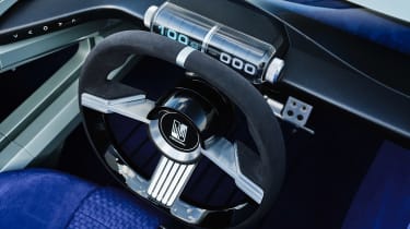 Triumph TR25 by Makkina concept - steering wheel