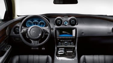 Jaguar XJ Ultimate Edition interior