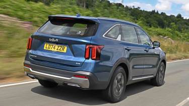 Kia Sorento - rear tracking