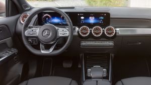 Mercedes EQB - dash