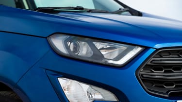 Ford EcoSport - headlight