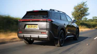 Toyota bZ4X Touring - rear tracking