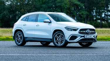 Mercedes GLA - front static