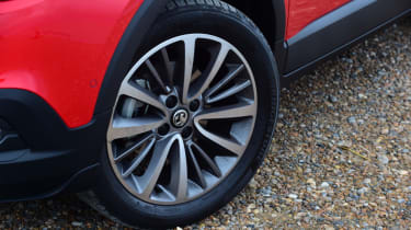 Vauxhall Crossland X - alloy wheel