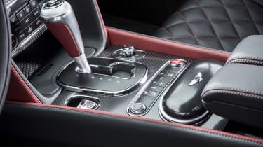 Bentley Contintental GT Speed 2015 gearstick