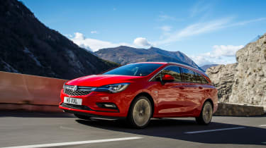 New Vauxhall Astra Sports Tourer - front tracking 2