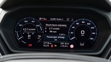 Audi Q4 e-tron - digital driver&#039;s display