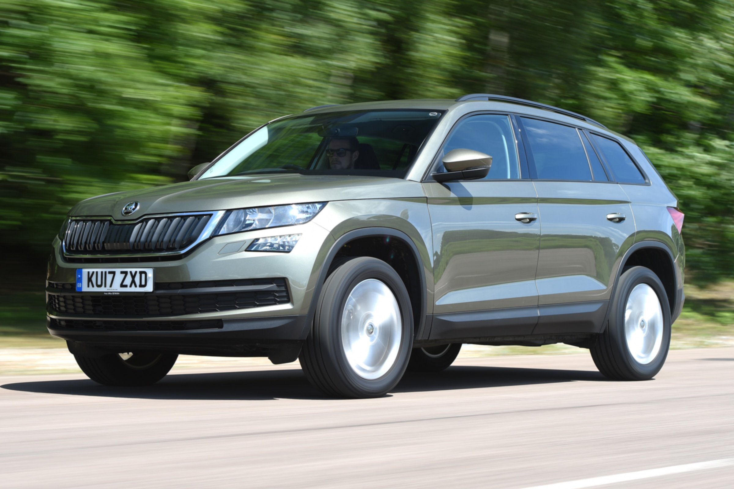 Best tow car £33,000 - £38,000: Skoda Kodiaq | Auto Express