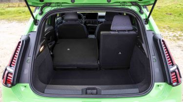 Renault 5 - boot with rear seats partially folded