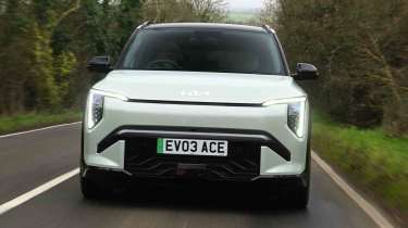 Kia EV3 - front full width