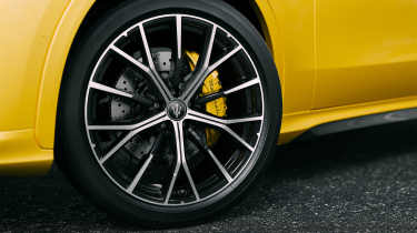 Maserati Grecale Folgore - yellow alloy