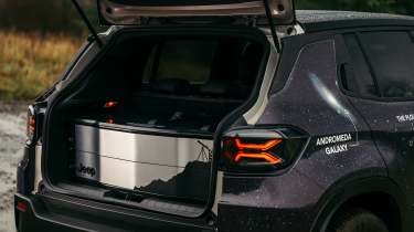 Jeep Avenger Stargazer - rear 3/4 boot open