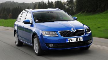 Skoda Octavia Estate front tracking