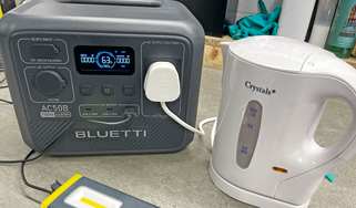 Bluetti AC50B power pack