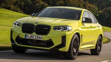 BMW X4 Competition - front action