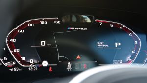 BMW M440i xDrive - dials