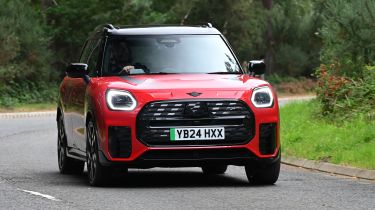 MINI Countryman JCW - front cornering