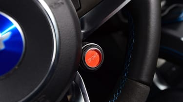 Alpine A110 - sport button