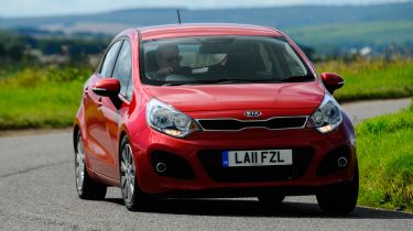 Kia Rio 1.4 2 front cornering