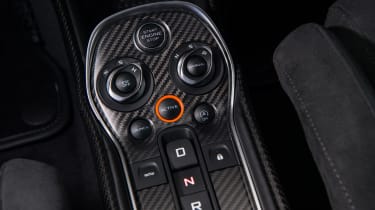 McLaren 570S Track Pack - centre console