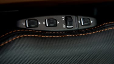 Mercedes-AMG G63 Edition 463 - seat controls