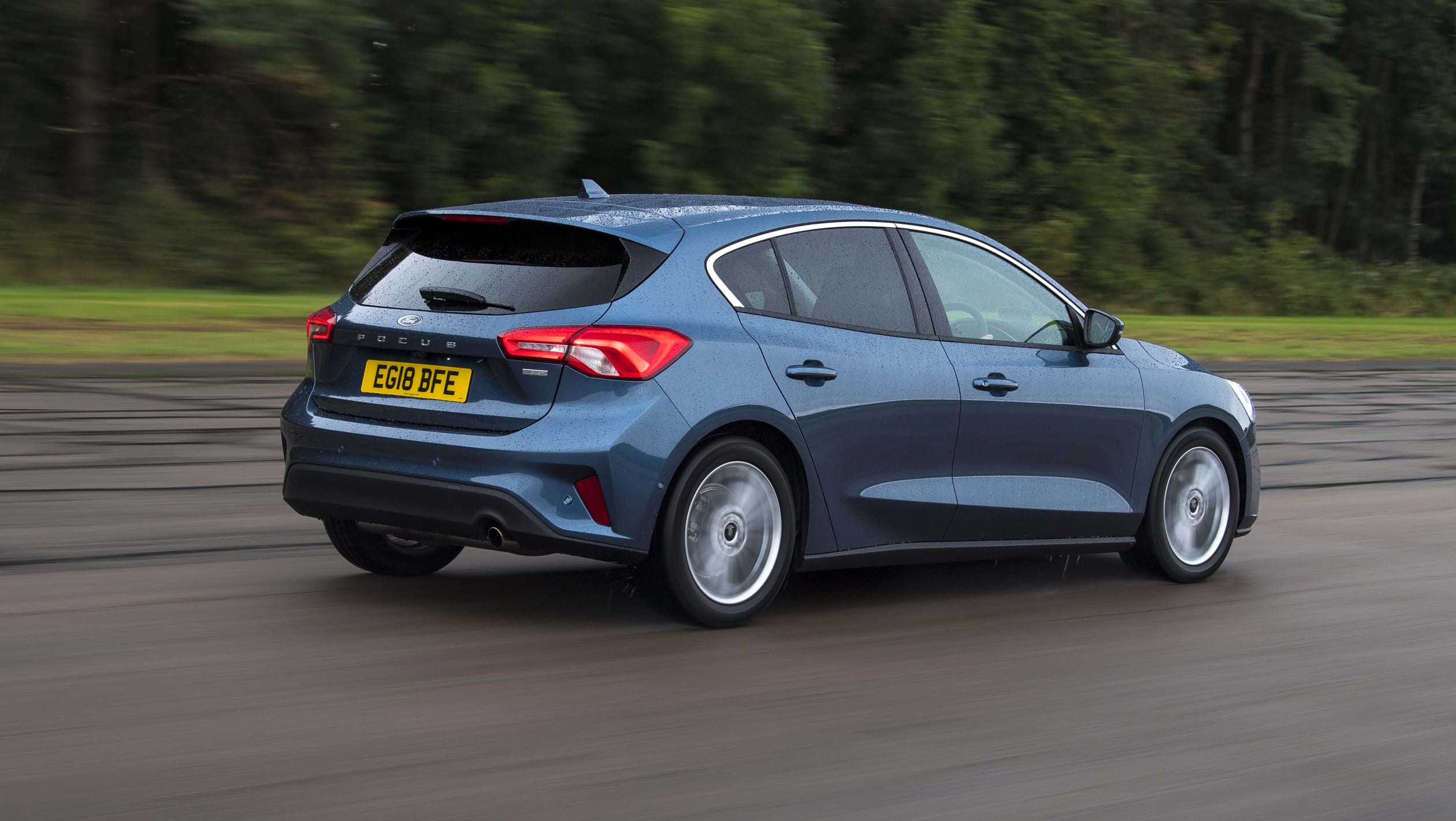 Ford Focus vs Vauxhall Astra vs Volkswagen Golf - pictures | Auto Express