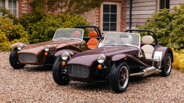 Caterham Super Seven 600 and 2000 - front