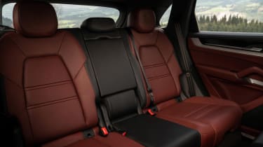 Porsche Cayenne E-Hybrid - rear seats