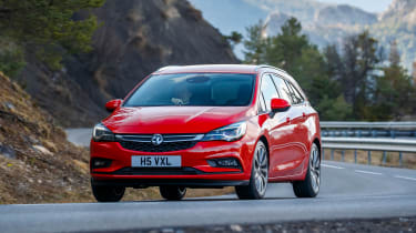New Vauxhall Astra Sports Tourer - front cornering