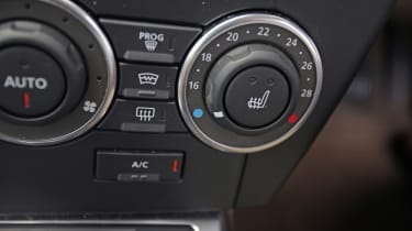 Used Land Rover Freelander 2 - interior controls