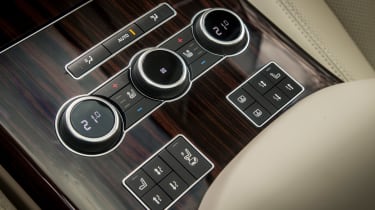 Range Rover Autobiography - air-con controls