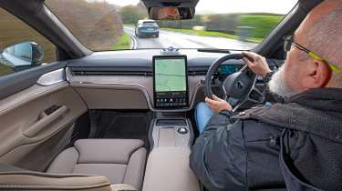 Volvo EX90 - driving