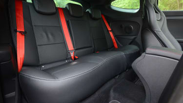 Renault Megane RS 275 Cup-S 2016 rear seats