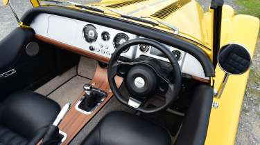 Morgan Plus Four - interior 